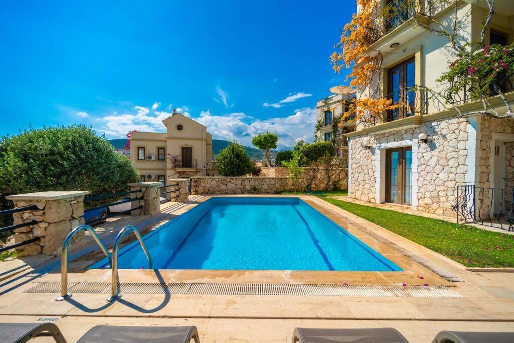 Azure Apartment With Sea View In Kalkan Esterno foto