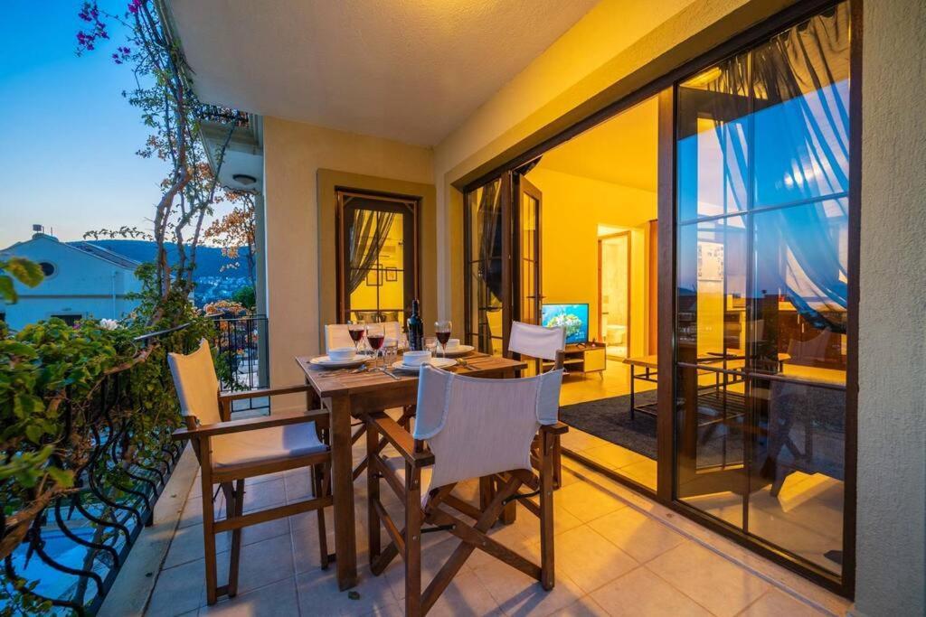 Azure Apartment With Sea View In Kalkan Esterno foto