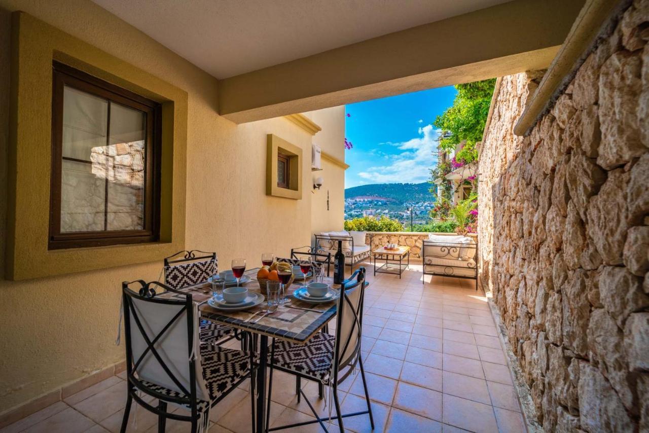 Azure Apartment With Sea View In Kalkan Esterno foto