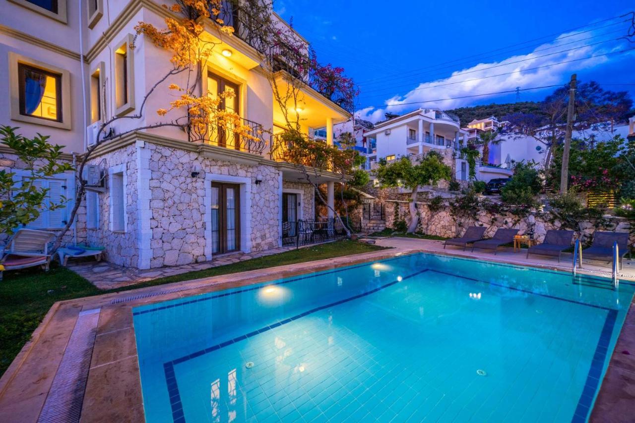 Azure Apartment With Sea View In Kalkan Esterno foto