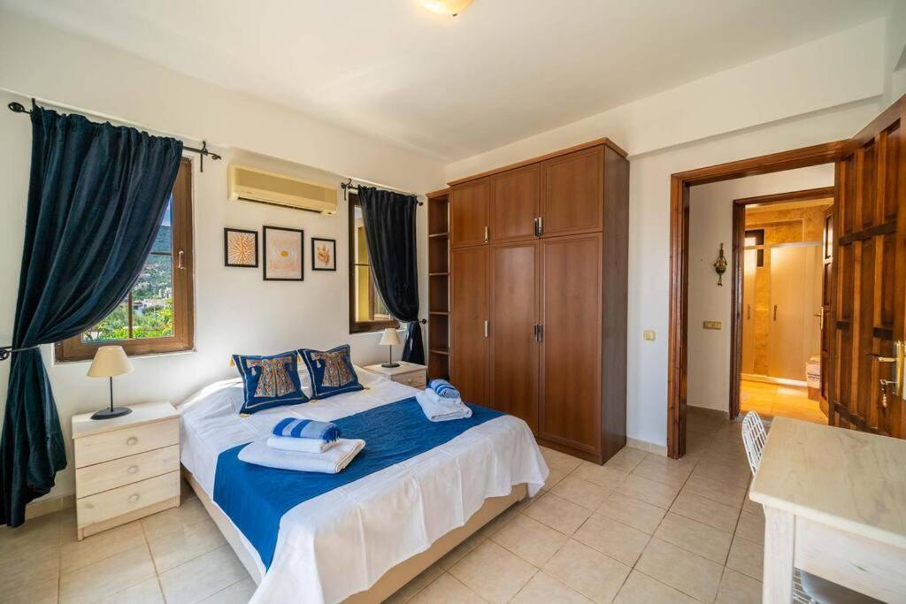 Azure Apartment With Sea View In Kalkan Esterno foto