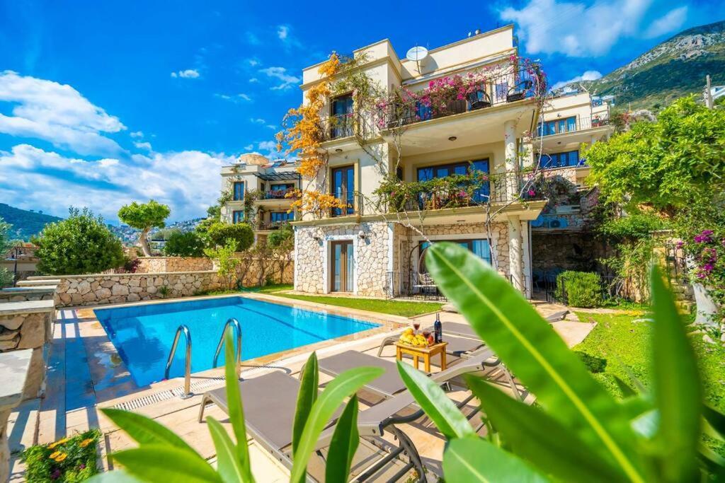 Azure Apartment With Sea View In Kalkan Esterno foto