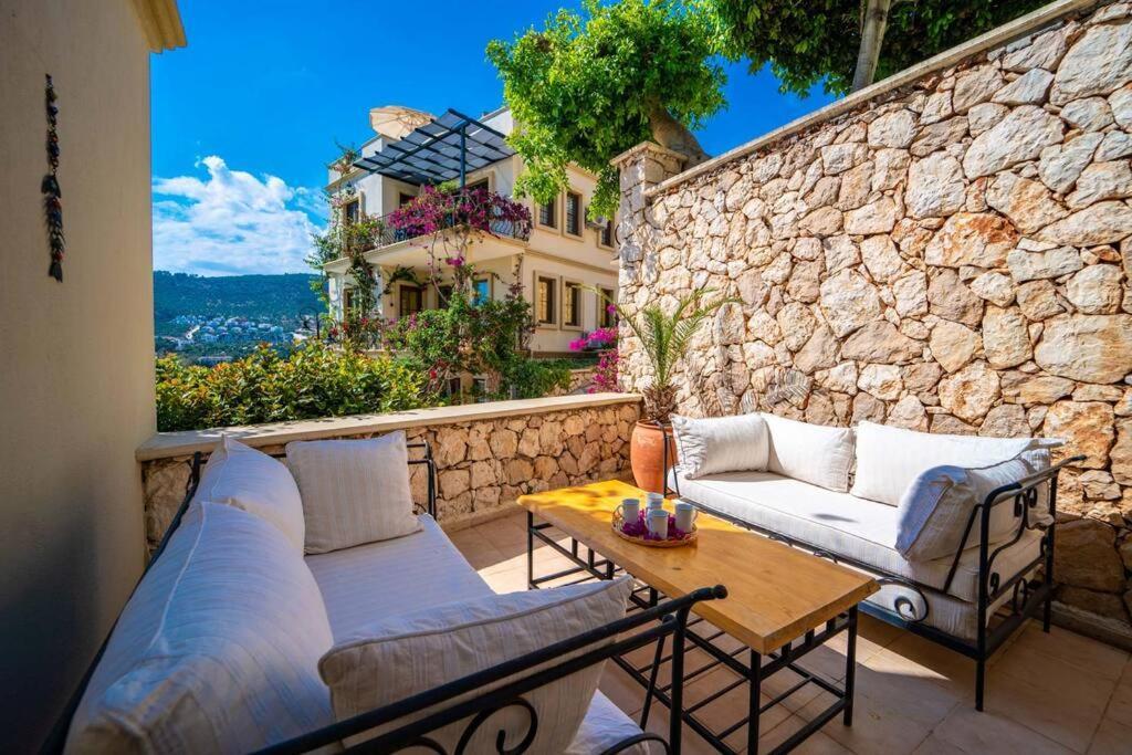 Azure Apartment With Sea View In Kalkan Esterno foto