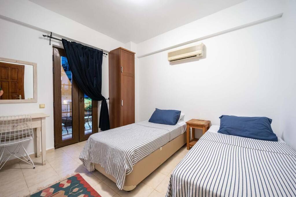 Azure Apartment With Sea View In Kalkan Esterno foto