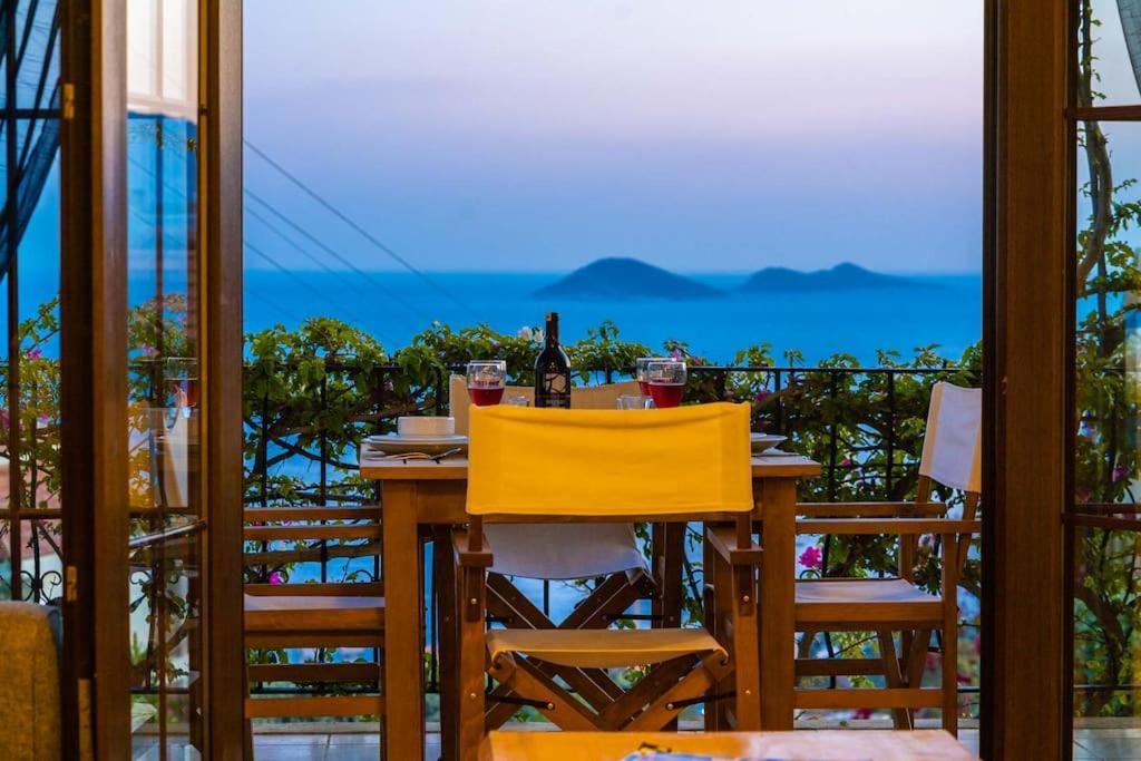 Azure Apartment With Sea View In Kalkan Esterno foto
