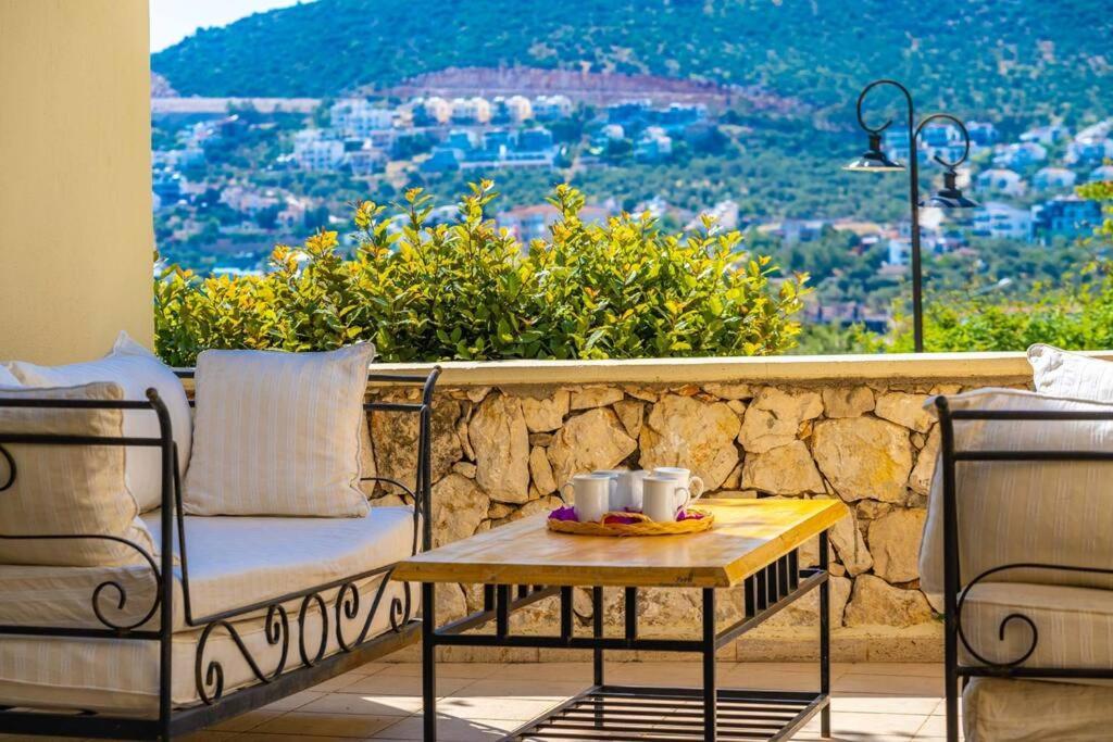 Azure Apartment With Sea View In Kalkan Esterno foto