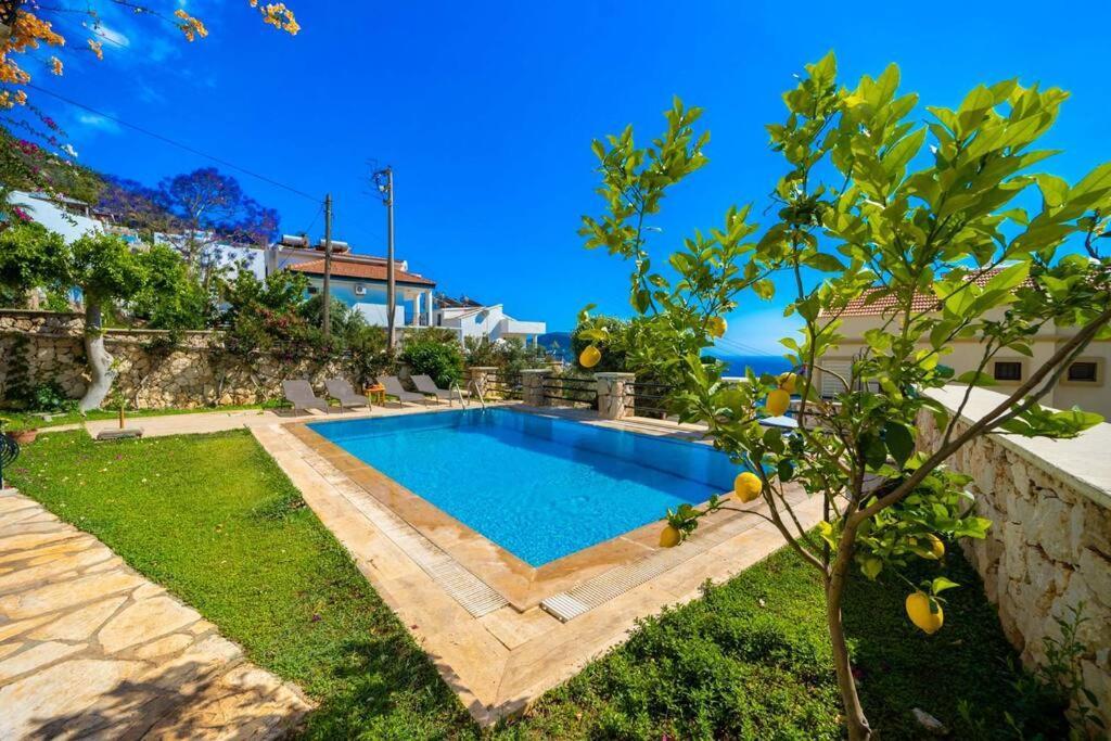 Azure Apartment With Sea View In Kalkan Esterno foto